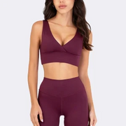 סטים וחליפות ספורט